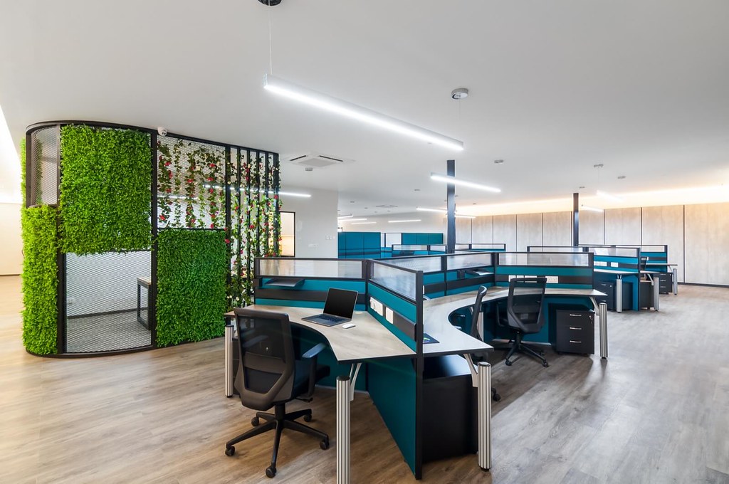 Commercial Space with Smart Remodeling